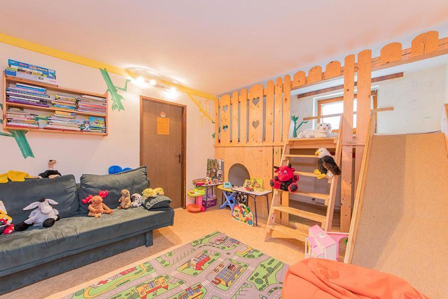Hotel - Pension Oetzmooshof Sankt Johann im Pongau Buitenkant foto